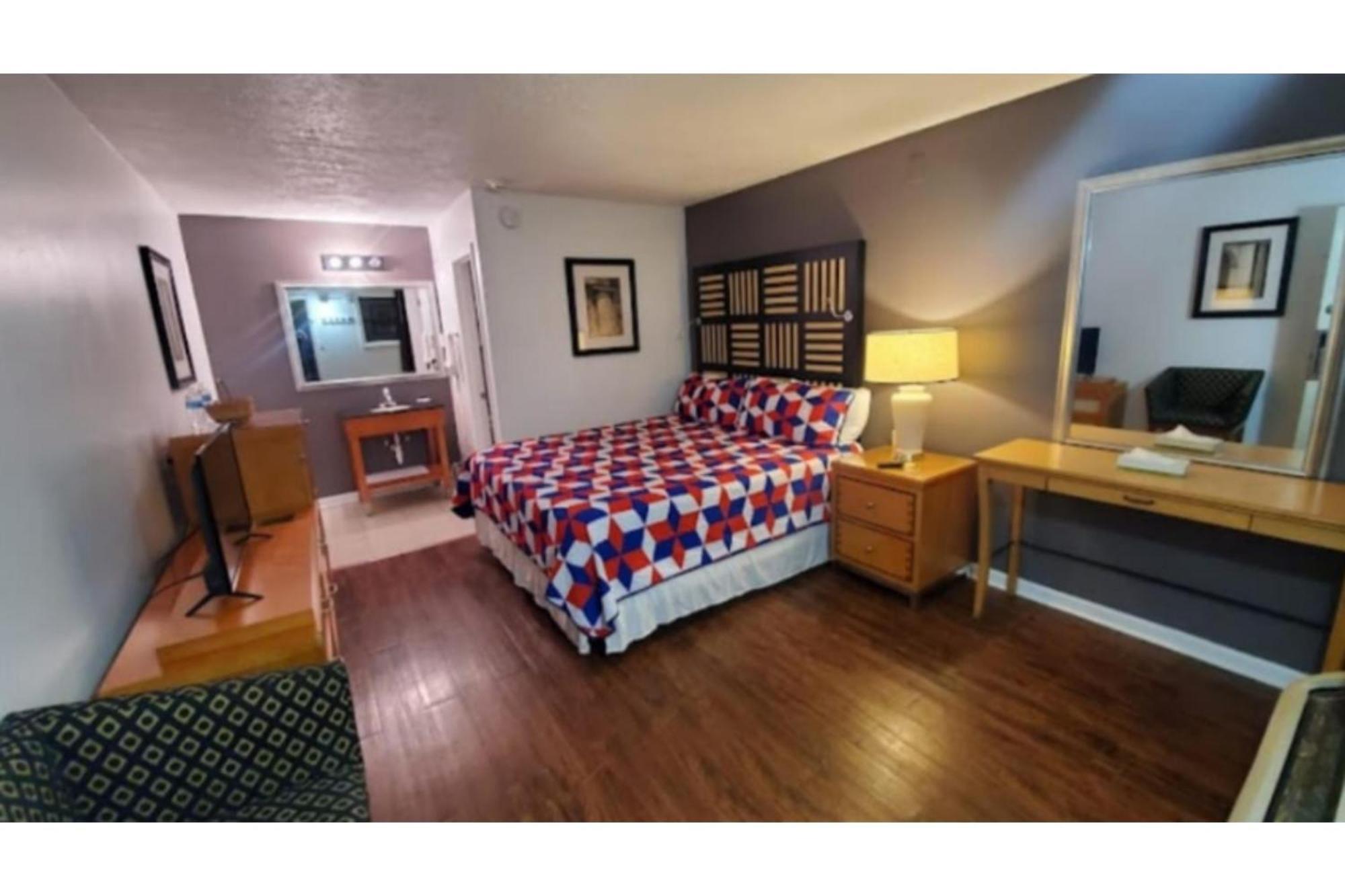Tri-City Motel By Oyo Forest City Spindale エクステリア 写真